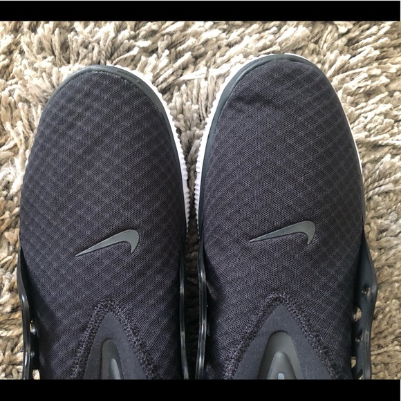 Nike running shoes new size 11 - Picture 5 of 5
